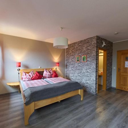 Landhotel Brauner Hirsch Kammerforst Ngoại thất bức ảnh